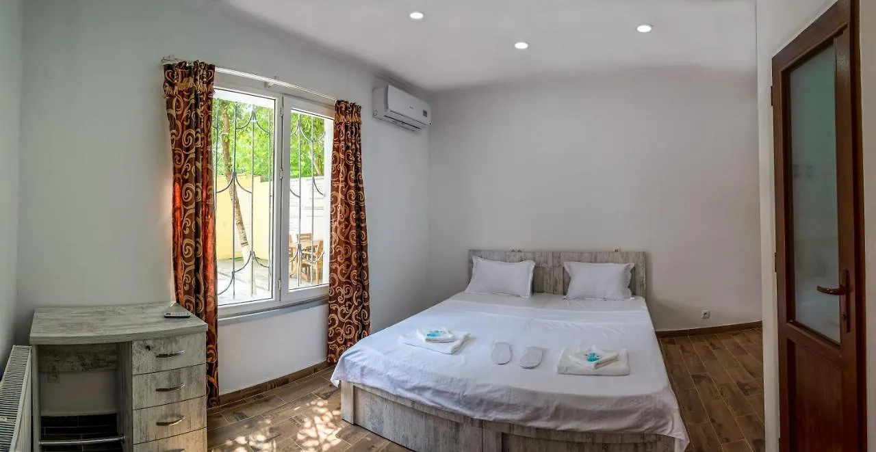 Oskar Inn Tbilisi 2*,